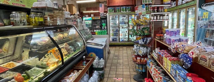 Steinway Deli is one of Rugi's New York.
