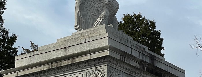 Women In Military Service For America Memorial is one of Ronaldo c Tumpang.