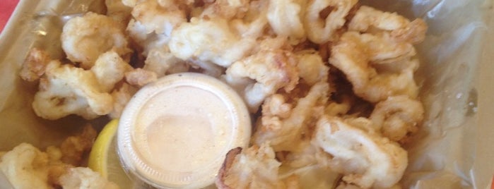 Sea Salt Eatery is one of The 9 Best Places for Fried Calamari in Minneapolis.