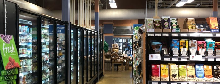 River Market Community Co-Op is one of Twin Cities Crunchy Grocery Stores.