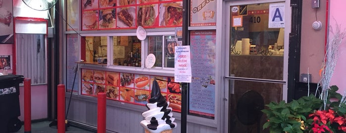 Breezy Dogs Shakes and More is one of To-Try: Queens Restaurants.