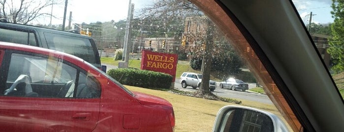 Wells Fargo is one of Orte, die Susan gefallen.