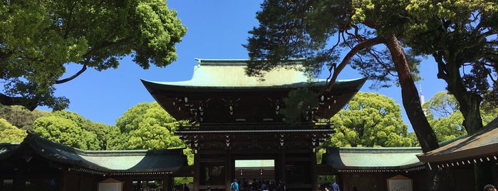 Santuario Meiji is one of Tokyo.