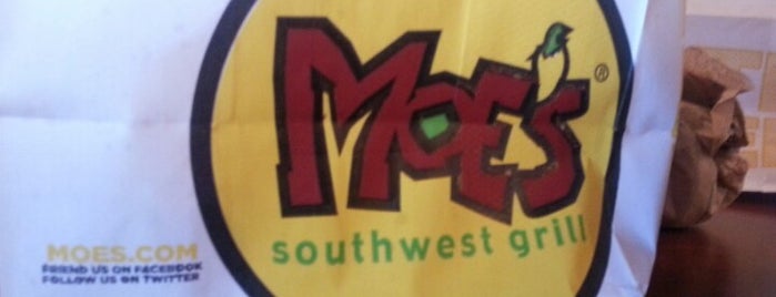 Moe's Southwest Grill is one of สถานที่ที่ Jazzy ถูกใจ.