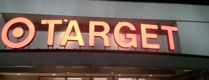 Target is one of Tempat yang Disukai Stephen.
