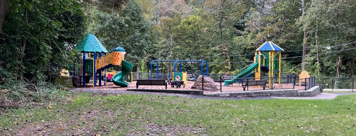 Station Road Park is one of Tarrytown.