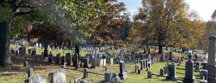 Sleepy Hollow Cemetery is one of Historic cemeteries.