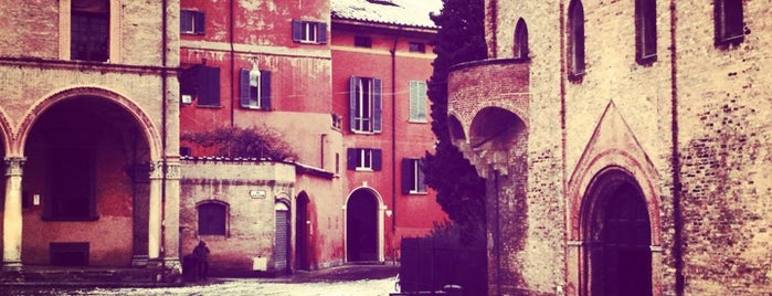 Bolonha is one of Mia Italia |Toscana, Emilia-Romagna|.