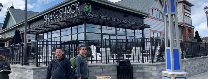 Shake Shack is one of Woodbury Outlet.