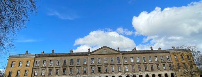 Magdalen College Chapel is one of Oxford.