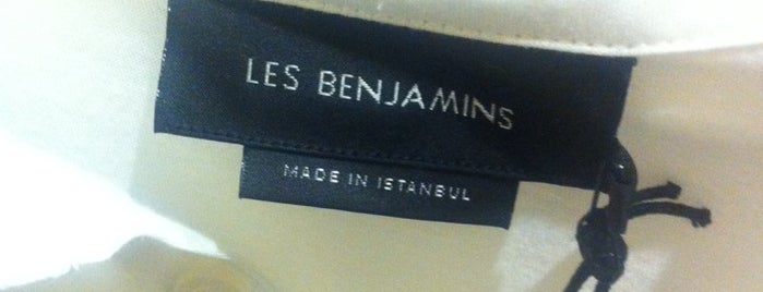 Les Benjamins is one of Lugares guardados de Kerem.