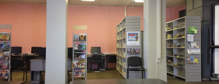 Пискаревский библиотечно-культурный центр is one of Working.