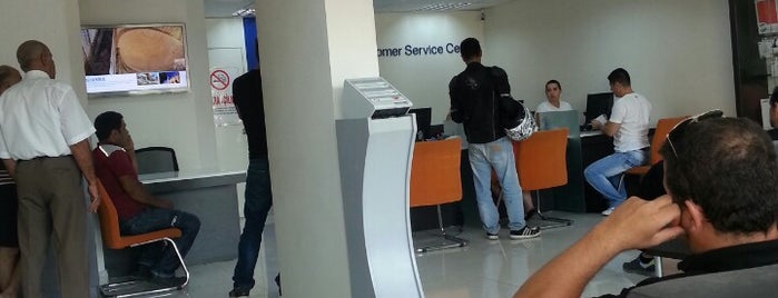 Samsung Customer Service Center is one of สถานที่ที่ Ali ถูกใจ.