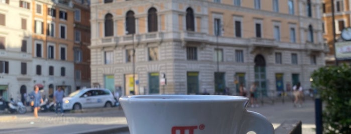 Caffè Camerino is one of Italie — Restos 2.