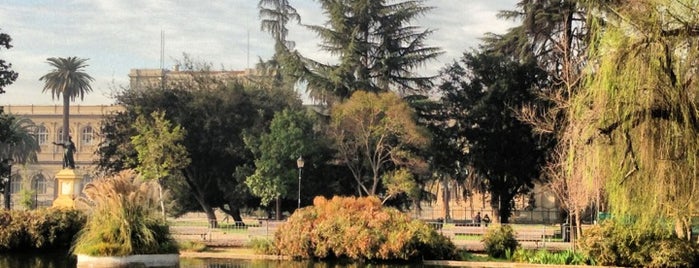 Parque Quinta Normal is one of Con las niñas.