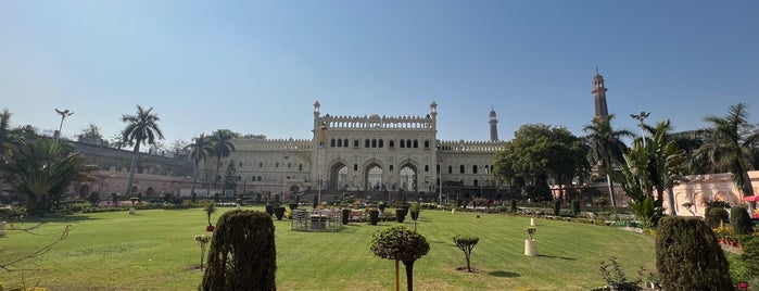 Bara Imam Bara is one of สถานที่ที่บันทึกไว้ของ Dan.