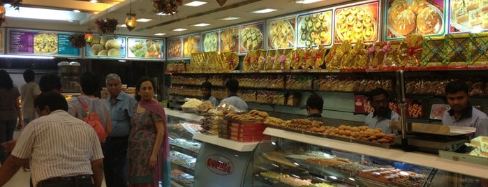 Gopal Sweets is one of Chandigarh: сохраненные места.