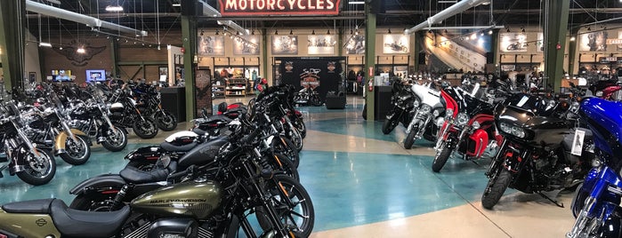 San Diego Harley-Davidson is one of Locais curtidos por Marito.