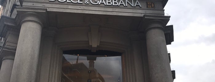 Dolce&Gabbana is one of Oxana'nın Beğendiği Mekanlar.