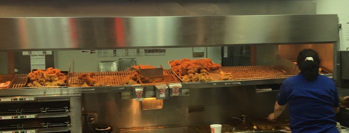 Popeyes Louisiana Kitchen is one of Choklitさんのお気に入りスポット.
