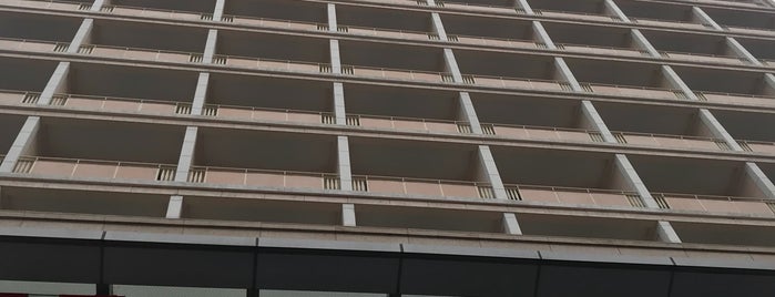 Beijing Hotel is one of Tempat yang Disimpan Orietta.