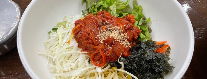 팔미낙지한마리수제비 is one of My favorites for Korean Restaurants.