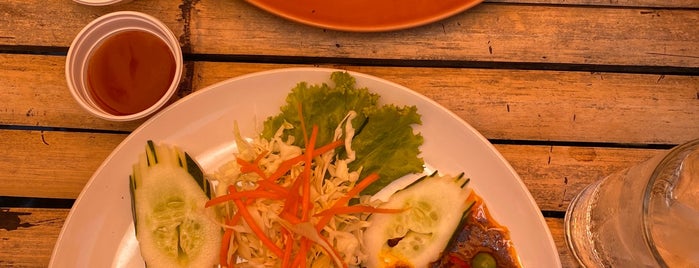 ไม้ใหญ่ is one of Foods in Chiang Mai, TH.