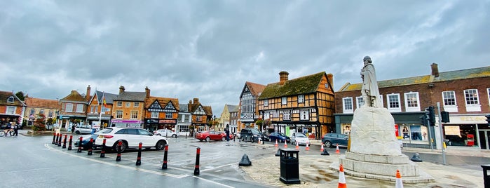 Market Square is one of Highlights of Wantage.