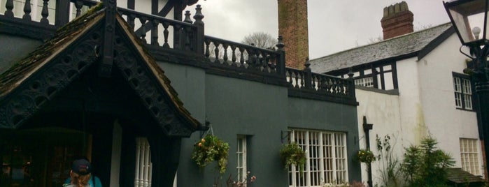 Worsley Old Hall is one of Brunning & Price pubs.