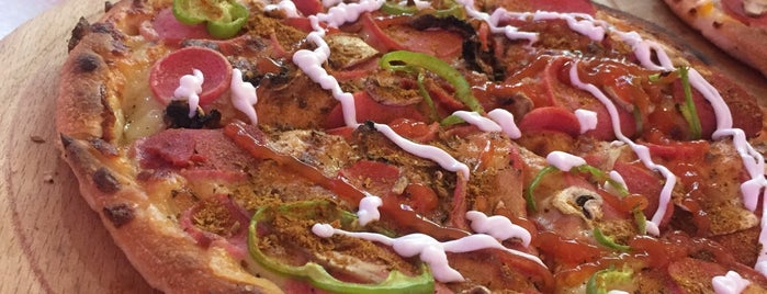 Pasaport Pizza is one of renklimelodiblog : понравившиеся места.