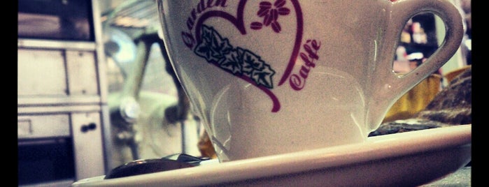 Garden Caffè Apoleon S.n.c. is one of Posti che sono piaciuti a Valentina.