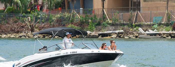 Speedboat Tours is one of Lugares favoritos de Diego.