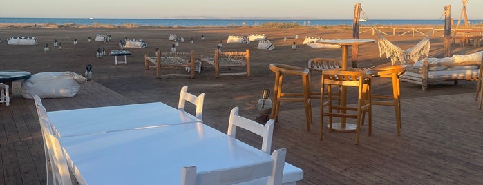 El Bahr Seafood Restaurant is one of El Gouna.