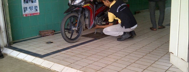 AHASS Honda Service is one of Places.