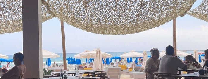 Lasmari Beach Restaurant is one of Cyprus 🇨🇾 & Israel 🇮🇱.