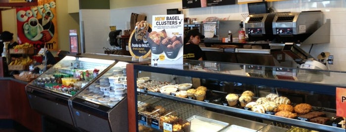 Einstein Bros Bagels is one of Sergio’s Liked Places.