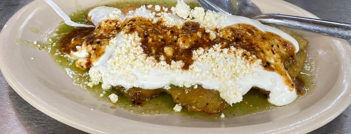 Fonda Mariquita is one of Sabores Gdl.