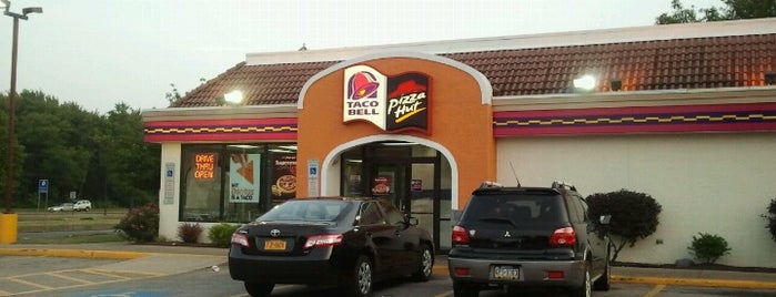 Taco Bell is one of Jason’s Liked Places.