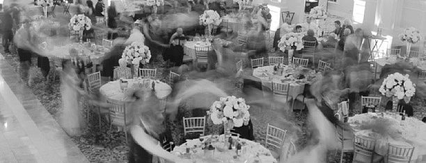 Aria Wedding And Banquet Facility is one of สถานที่ที่ Lindsaye ถูกใจ.