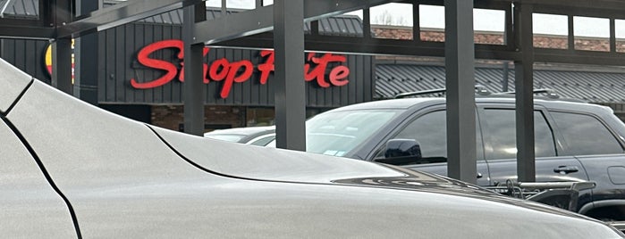 ShopRite of Livingston is one of Check-ins.