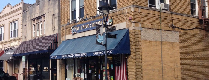 Maplewood Stationers is one of Lugares guardados de Stephanie.