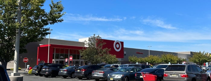 Target is one of Brandon : понравившиеся места.