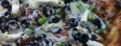 Paparazzi Pizza is one of Pendientes.