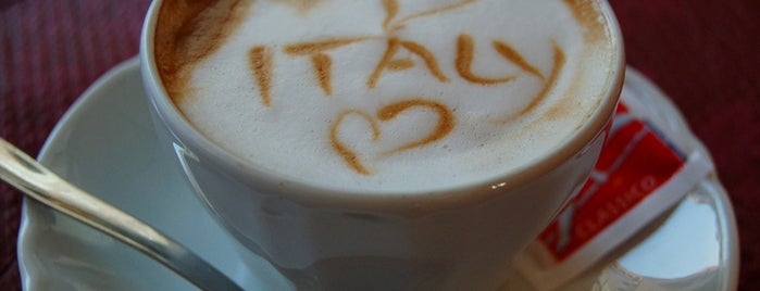 Caffè Roma is one of Cose da frequentare !!!.