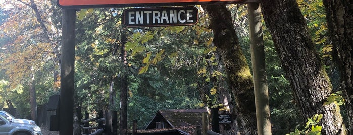 The Oregon Vortex / House of Mystery is one of Misc Portland Stuff.