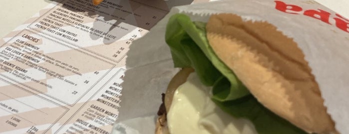 Achapa Hamburger is one of Kiko’s Liked Places.