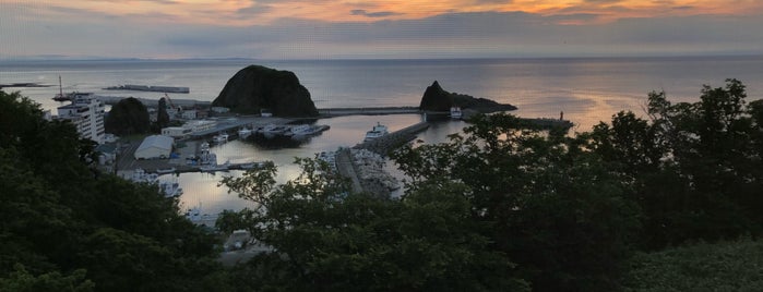 夕陽のあたる家 is one of Tempat yang Disukai Tamaki.