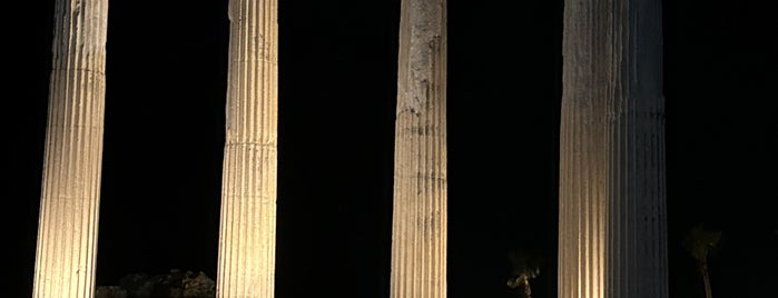 Apollon Tapınağı is one of Side.