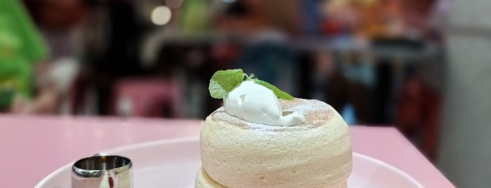 Fluff Stack is one of SG Dessert Spots.