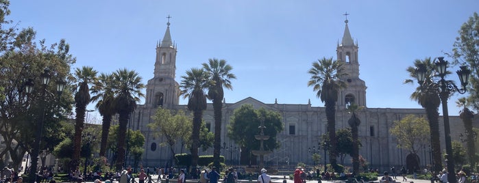 Plaza de Armas is one of Lugares favoritos de Kevin.